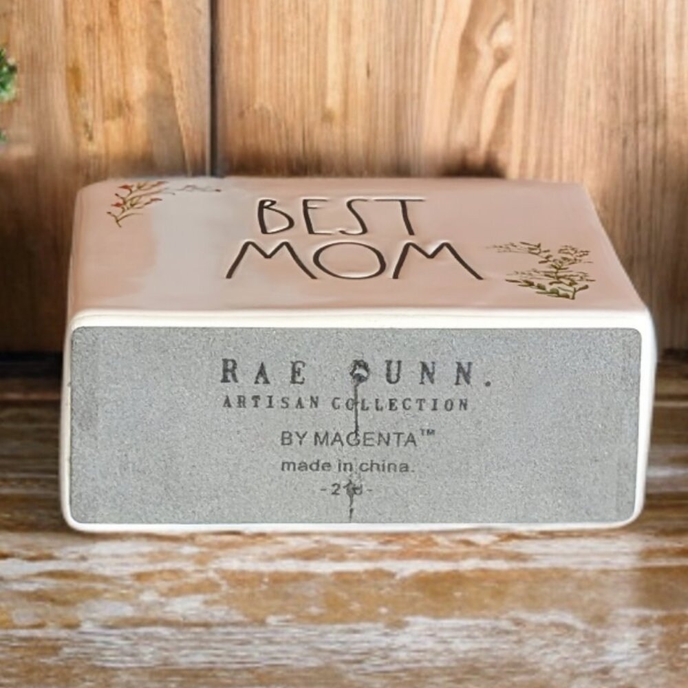 Rae Dunn “BEST MOM” Ceramic 4” Square Plaque -NWT - Picture 3 of 4
